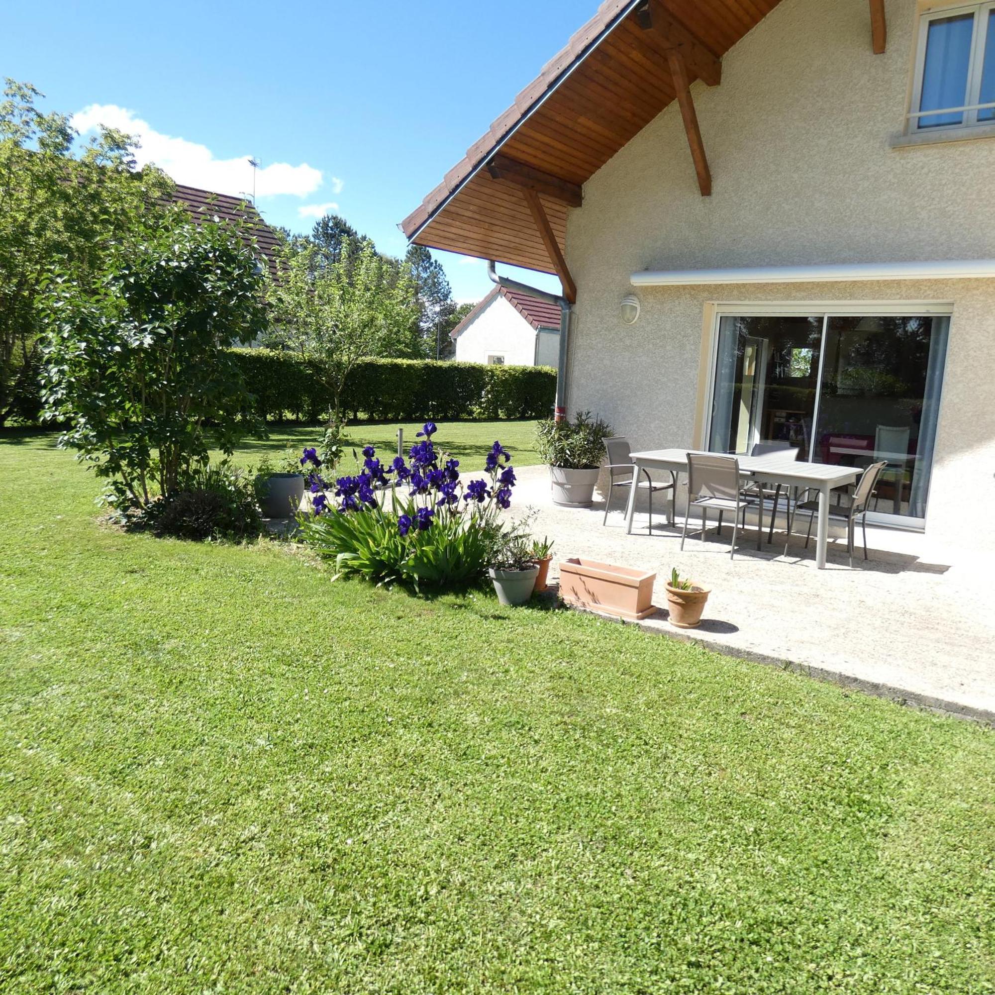 Bed and Breakfast Les Iris Villevieux Zimmer foto